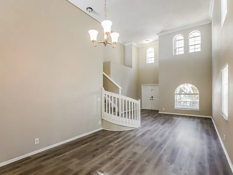 8506 NW 47th St — Photo 5