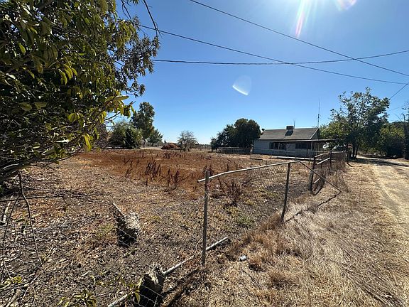 3rd image of 10856 E Copperopolis Rd