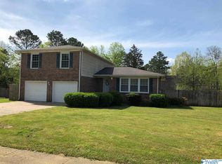 632 Versailles Dr SE, Huntsville, AL 35803