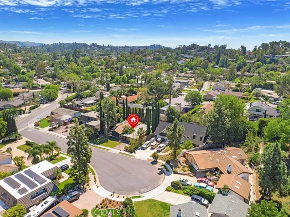 19322 Saylor Ter, Santa Ana, CA 92705