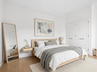 15 Park Row APT 4A, New York, NY 10038