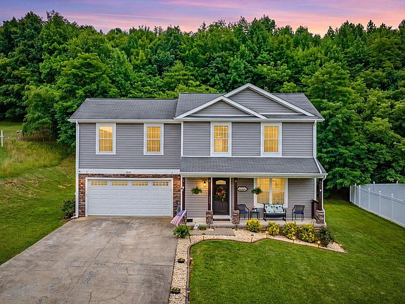 2nd image of 102 Carmack Dr