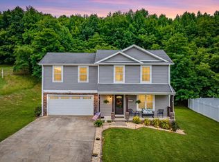 102 Carmack Dr, Bristol, VA 24201