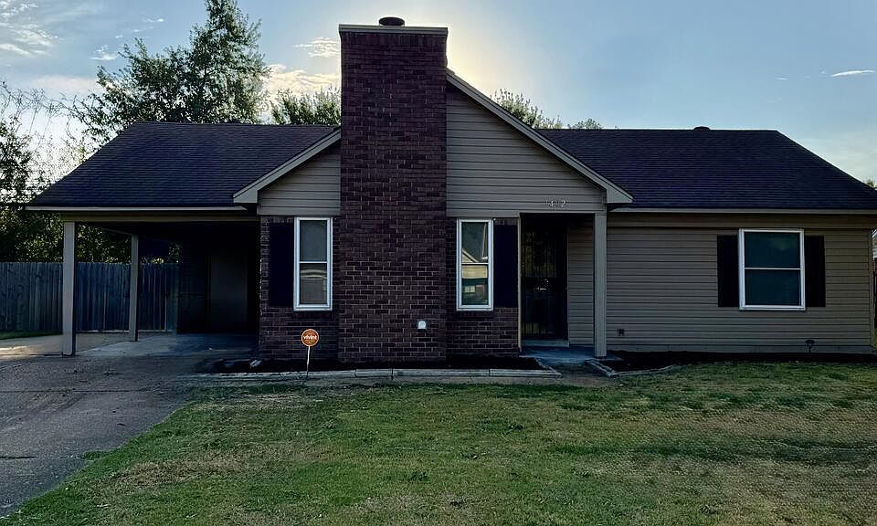 1st image of 1402 Dover Rd