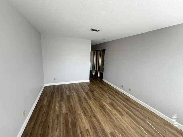 2918 Sunbird Dr — Photo 12