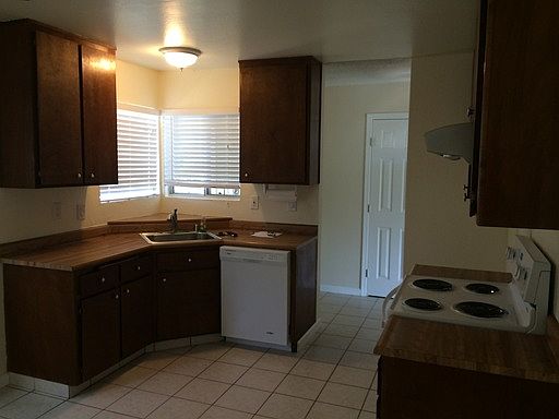 4th image of 9650 Binggeli Dr
