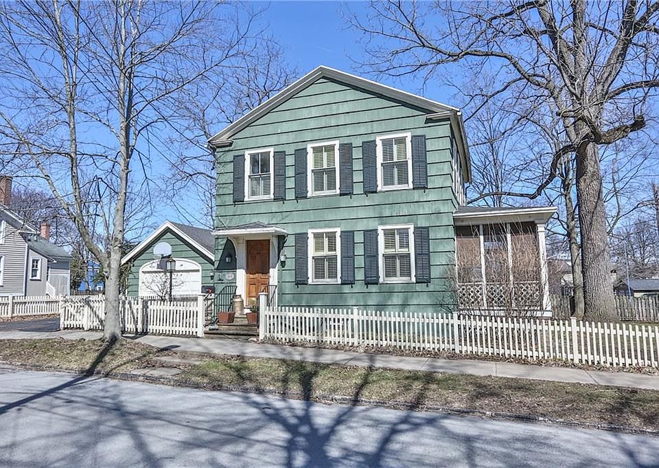 1st image of 34 Church St