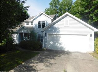 252 Morgan Ter, Roaming Shores, OH 44084