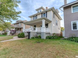 839 6th Ave S, Clinton, IA 52732