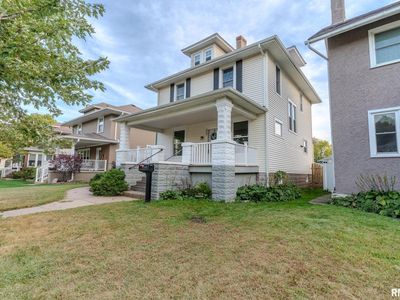 839 6th Ave S, Clinton, IA, 52732