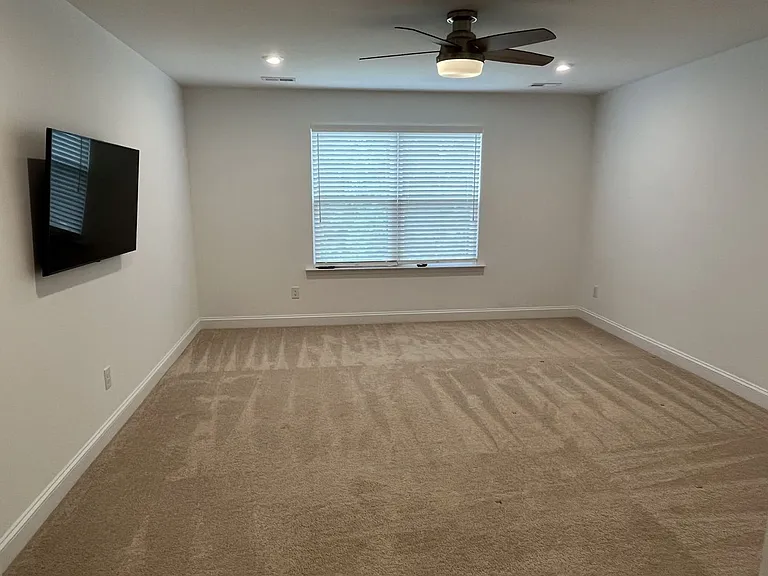 616 Southstone Dr — Photo 24