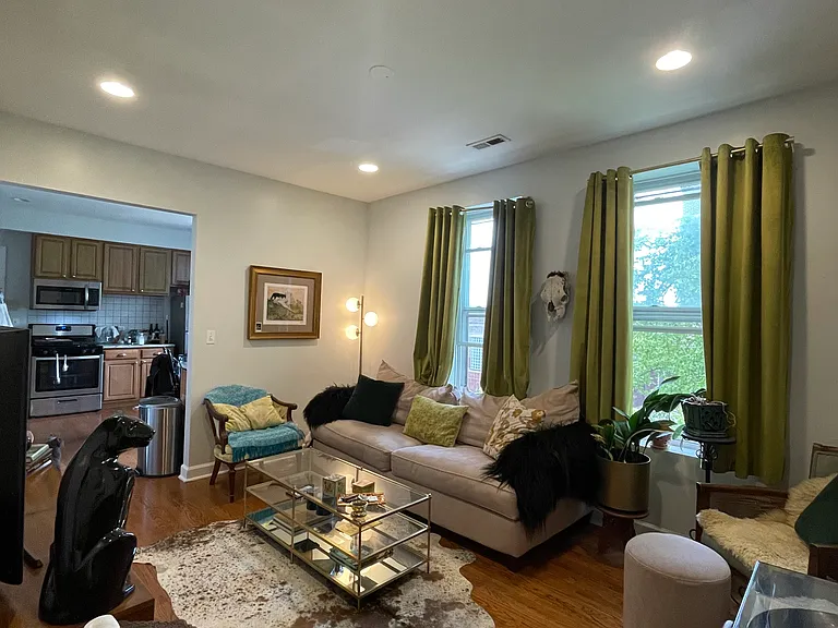 3227 S Aberdeen St #3R — Photo 1