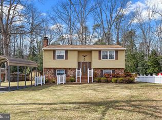 6005 Oak Grove Dr, Fredericksburg, VA