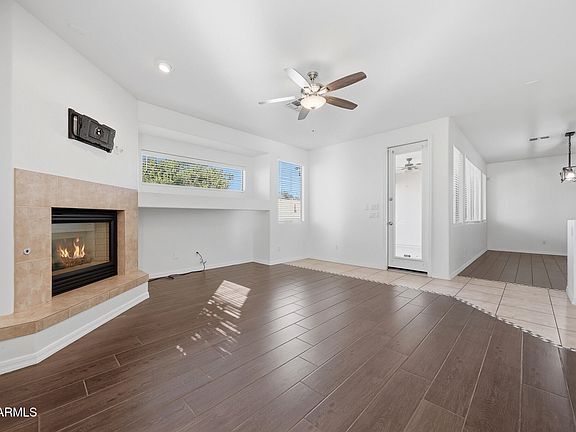 3rd image of 14604 W CLARENDON Avenue