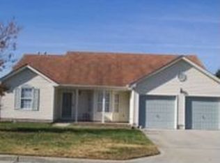 2028 Coral Ivy Ln, Chesapeake, VA 23323