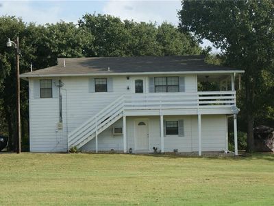 2240 NW County Road 2162, Barry, TX, 75102