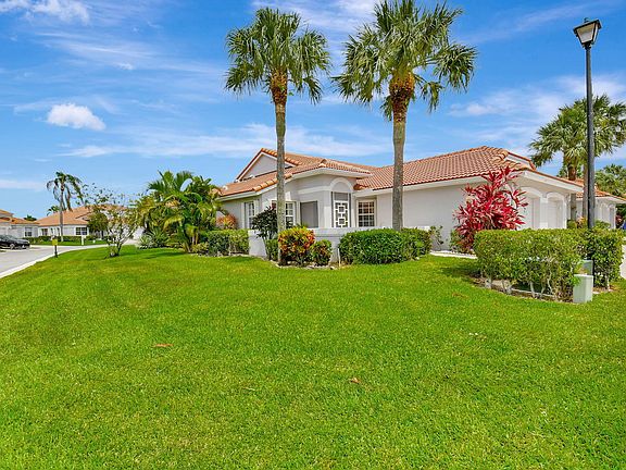 4th image of 8063 Summer Shores Drive