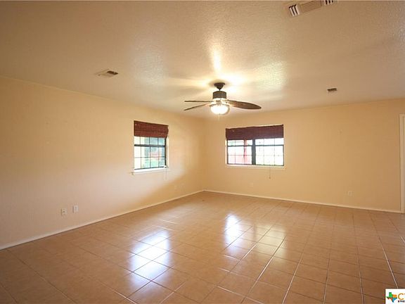 5th image of 324 Pecan Row