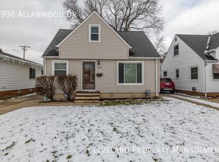 5906 Allanwood Dr, Cleveland, OH 44129