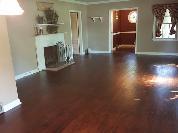 5th image of 560 S Brown Ave