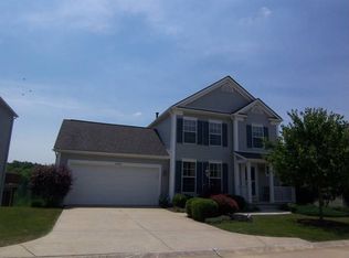 2050 Darrow Lake Dr, Stow, OH