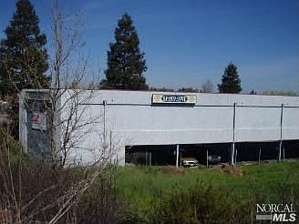 2nd image of 1410 E Monte Vista Ave