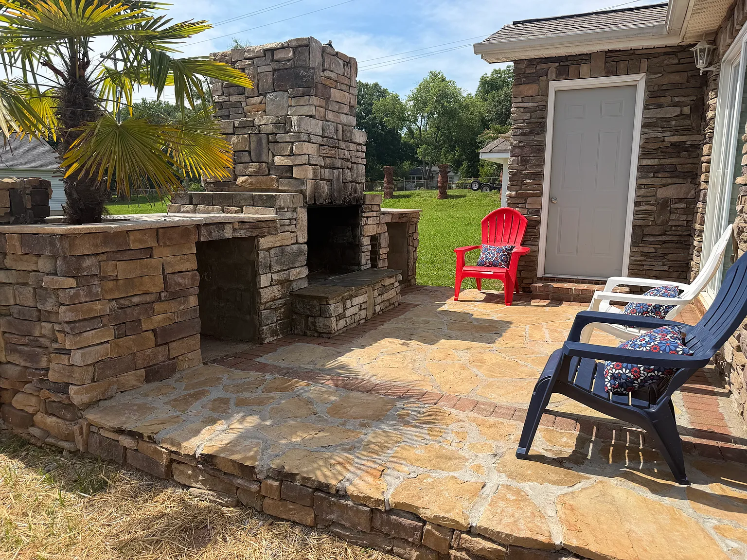 3 bed, 1000 sqft, $1,575 — Photo 3