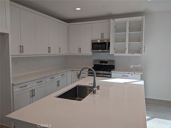 4th image of 32223 Najar Ln