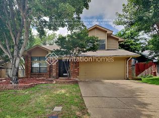 2117 Cold Springs Dr, Arlington, TX 76017