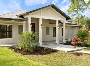 699 1st St NW, Naples, FL 34120