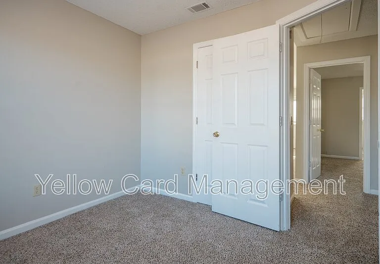 82 Crosby Dr — Photo 21