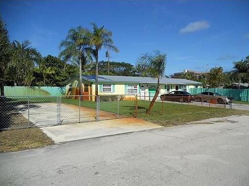 1st image of 1843 Kathy Ln