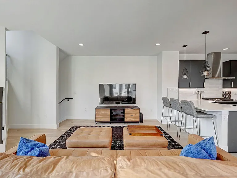 3530 W Conejos Pl — Photo 12