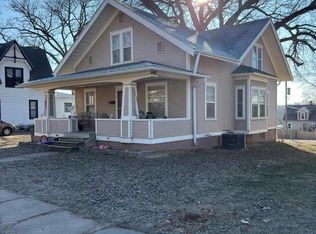 907 6th St, Corning, IA 50841