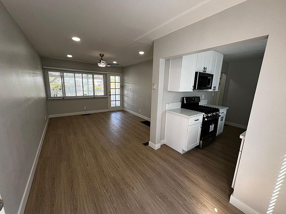 4th image of 3975-6422 Chatsworth Blvd #2318