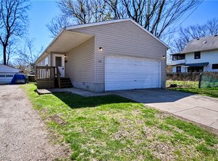 1240 W Waterloo Rd, Akron, OH