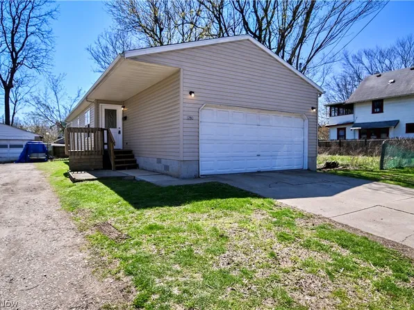 1240 W Waterloo Rd, Akron, OH 44314