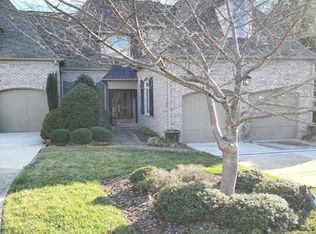 34 Creswell Ct, Greensboro, NC 27407