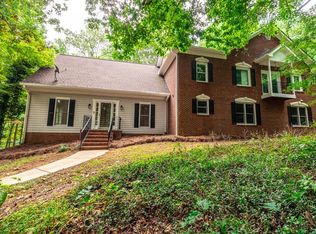 812 Arnold Mill Rd, Woodstock, GA 30188