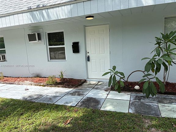 2nd image of 2803 NE 6th Ln #2803