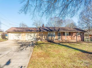 3602 Brookwood Dr, Maiden, NC 28650