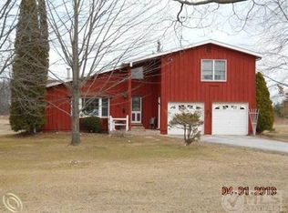 4306 Carrigan Rd, Fort Gratiot, MI 48059