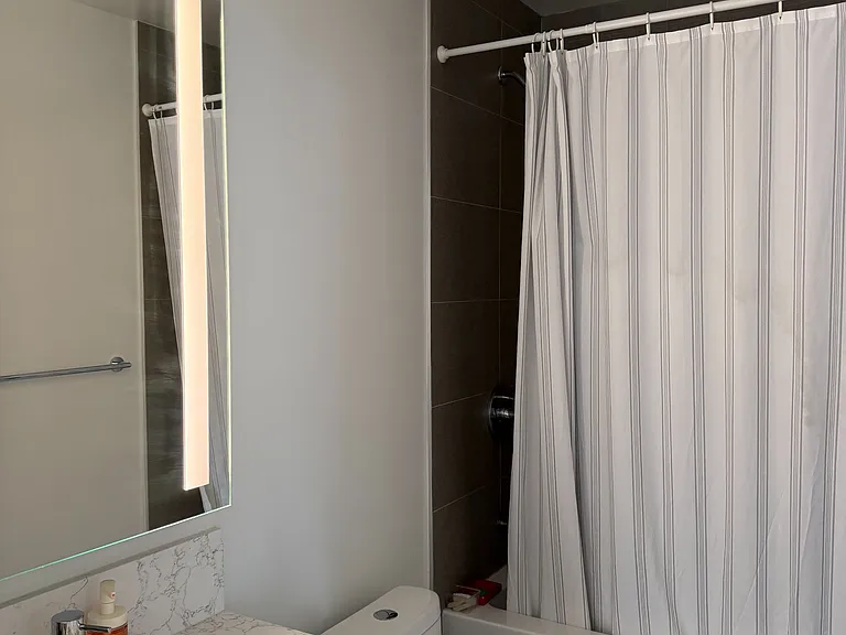 270 Dufferin St #211 — Photo 8