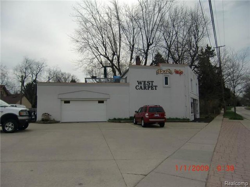 1st image of 25648 E Huron River Dr