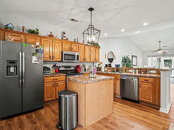 3rd image of 119 Chenoa Dr. #C