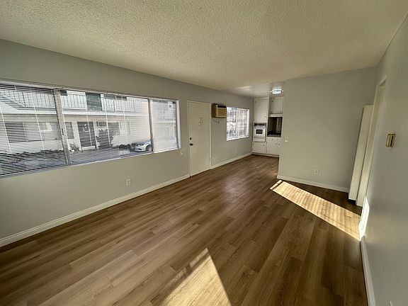 5th image of 5640 Ash St