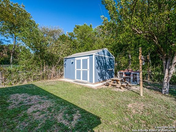 5th image of 1206 Rossolis Dr