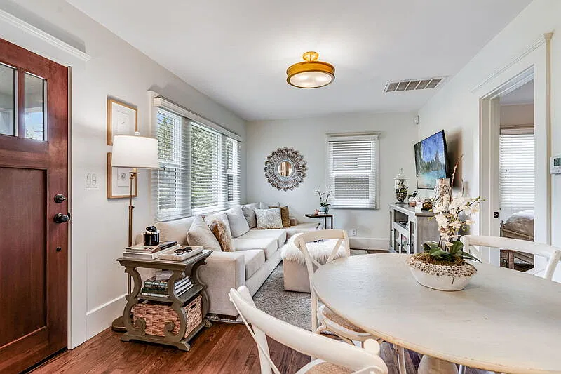 2 bed, 1.0 bath, 616 sqft, $3,100 — Photo 4