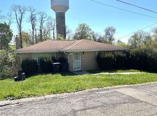 136 Cunningham Dr, Steubenville, OH 43952