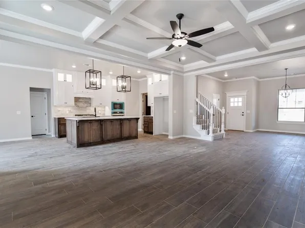 8816 Grey Joy Rd, Edmond, OK 73007